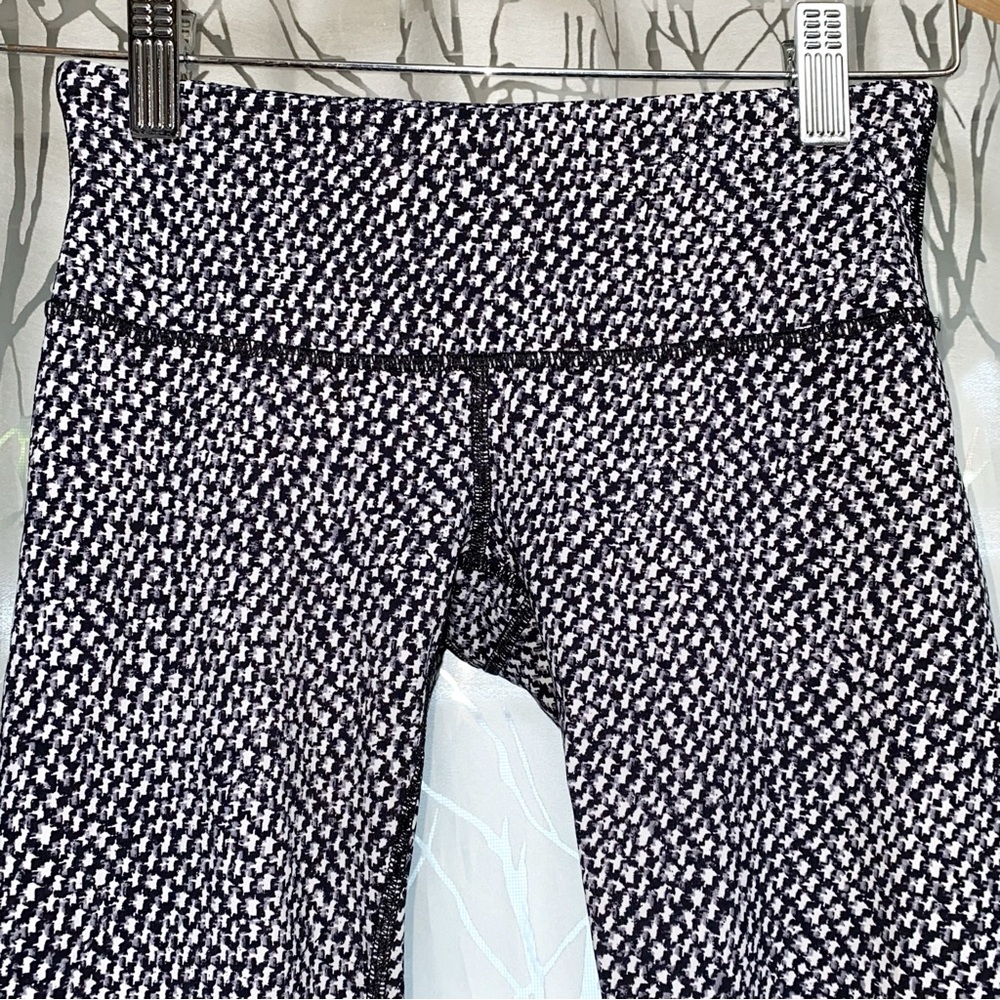 Lululemon black grey white scatter star arctic wunder under crop legging - Picture 3 of 10